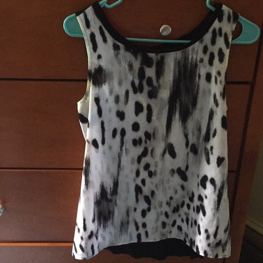 Apt. 9 ladies top
